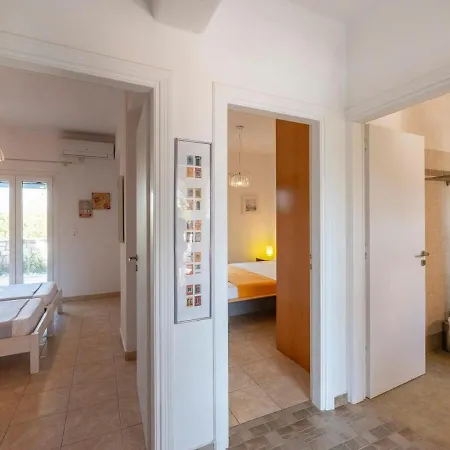 Thomas House בית נופש פארוס